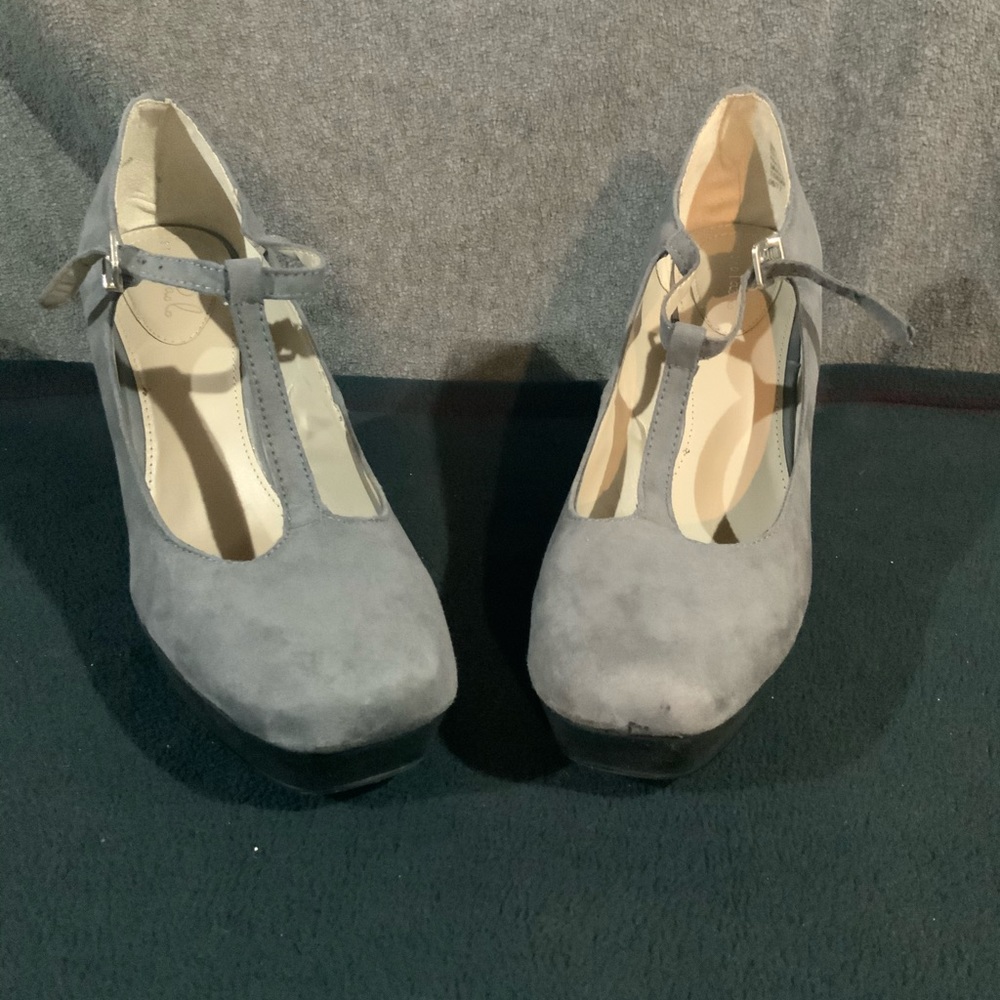 Brand new grey wedge shoes
